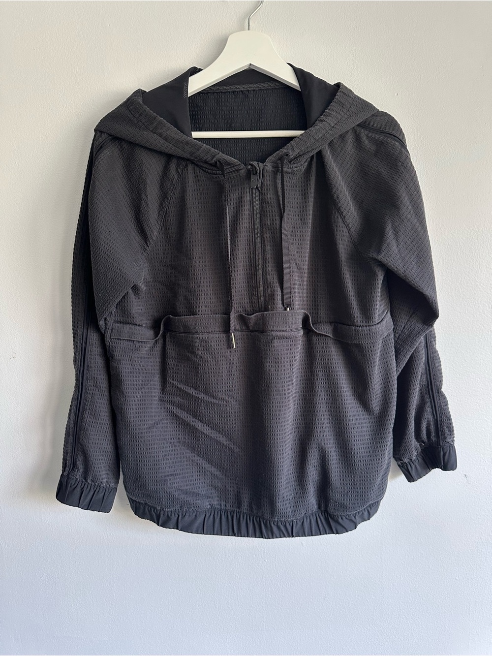 Lululemon Athletica Pack Light Black Hooded Zip Pullover Sweater Size Medium?